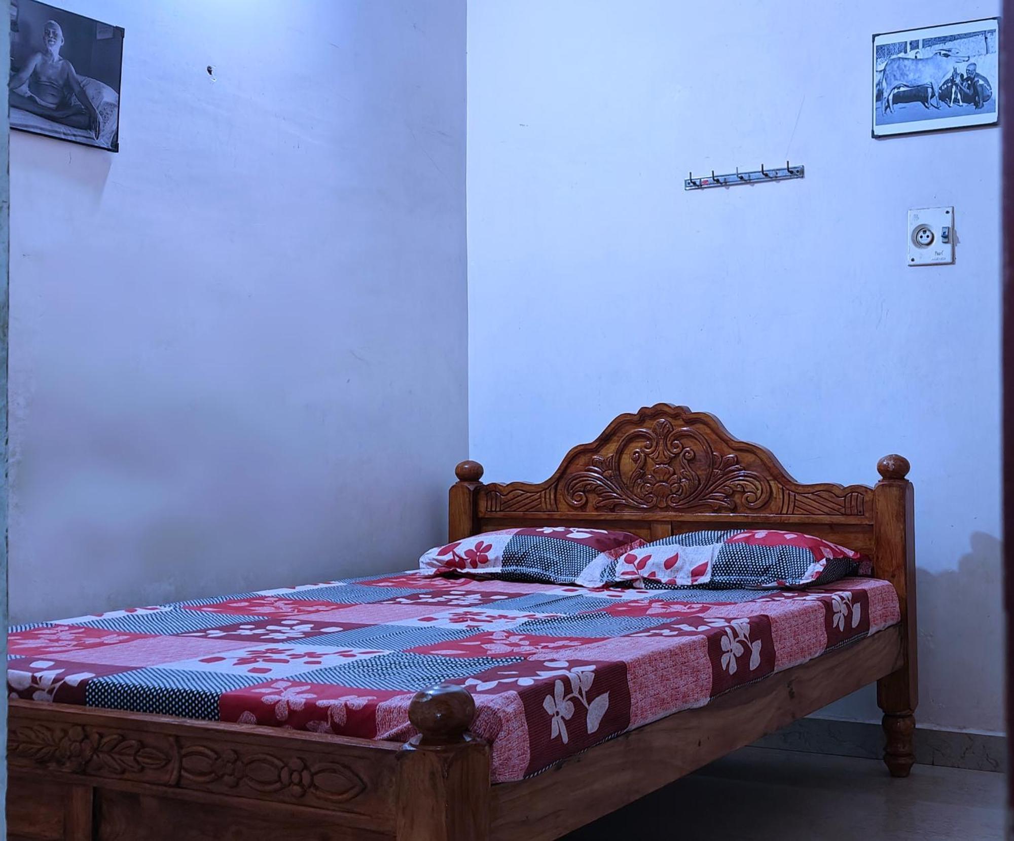Guru Krupa Home Stay Tiruvannāmalai Eksteriør billede